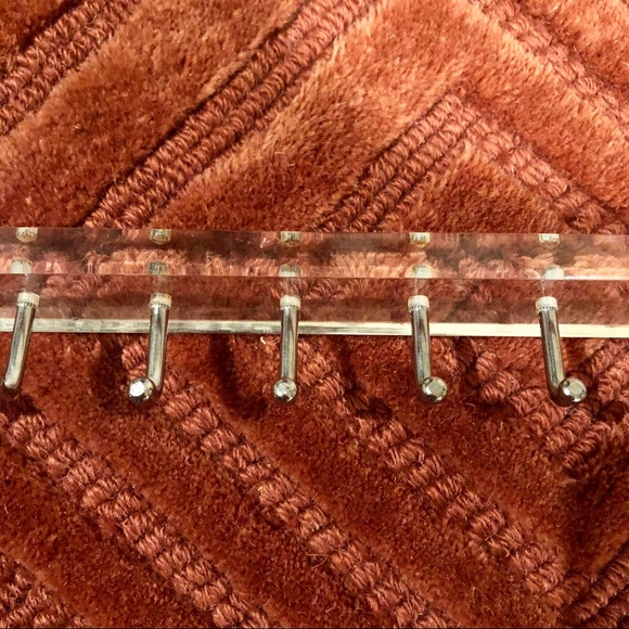 Acrylic hooks - Picture 4 of 5